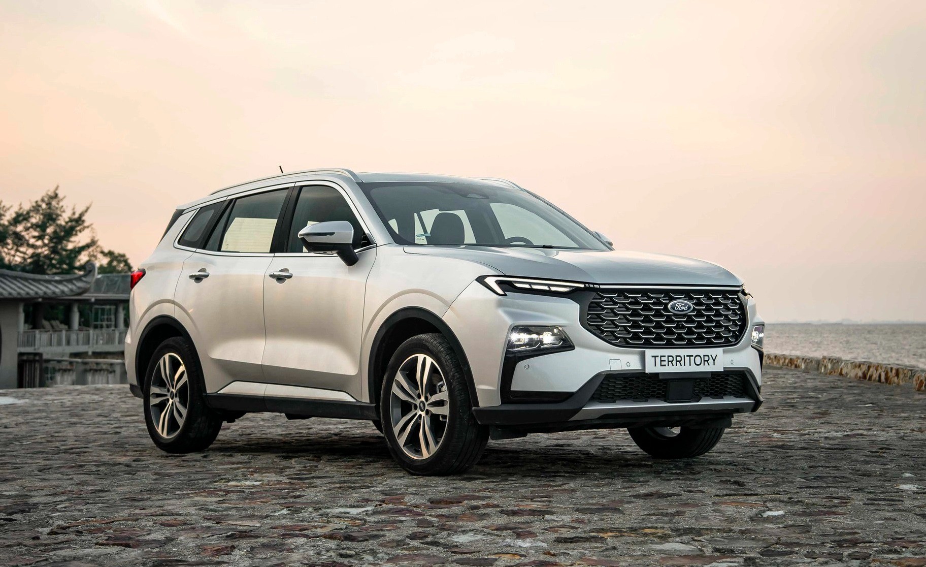 Ford Territory giá mềm cạnh tranh Honda CR-V: Mẫu xe nào chiếm ưu thế?