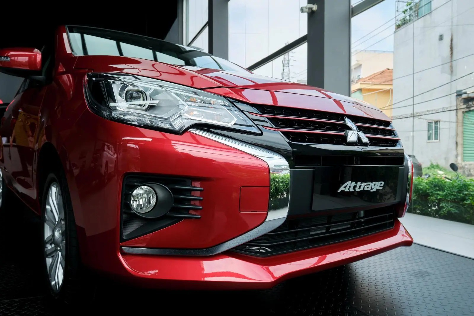 https://at1cdn.click.vn/upload//4-2025/images/2025-10-06/mitsubishi-attrage---1-1759759084-455-width1600height1066.jpg