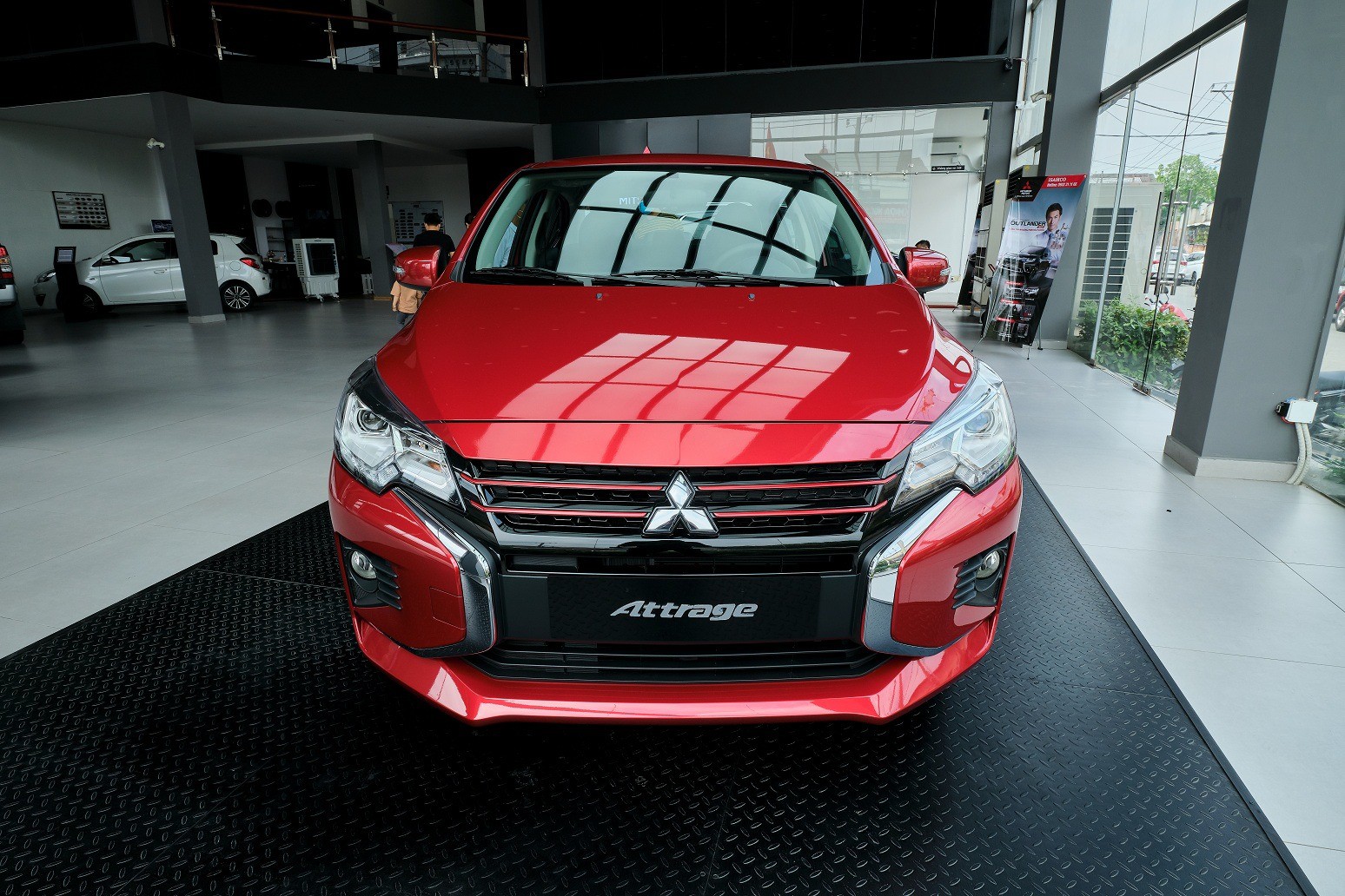 https://at1cdn.click.vn/upload//4-2025/images/2025-10-06/mitsubishi-attrage-1759759090-348-width1548height1032.jpg