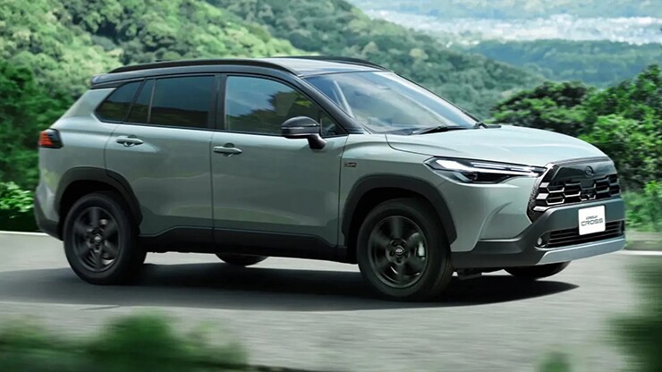 Toyota Corolla Cross ra bản mới cá tính hơn, thiết kế đậm chất Land Cruiser và sở hữu camera nhìn xuyên gầm.