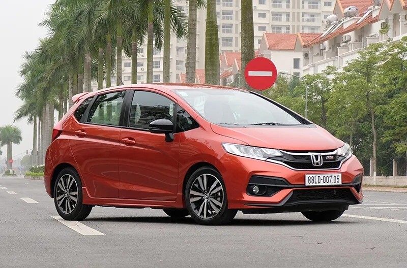 400 triệu đồng có thể mua được những mẫu sedan cũ nào?