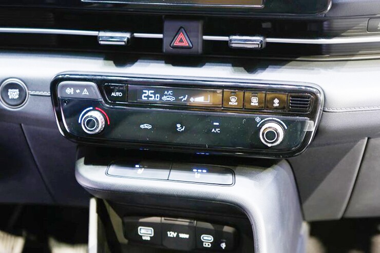 https://at1cdn.click.vn/upload/4-2026/images/2026-10-20/hyundai-accent-5-1792460488-961-width740height493.jpg